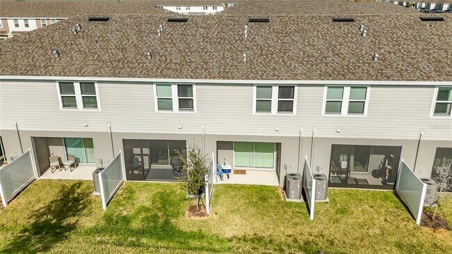 Building Photo - 16642 San Nicola Pl