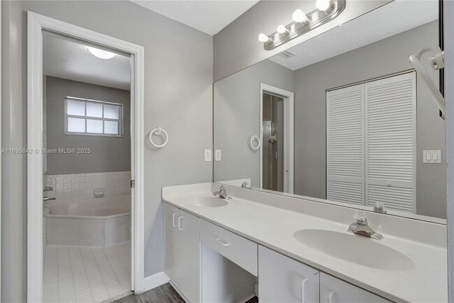 Building Photo - 13428 NW 5th Ct