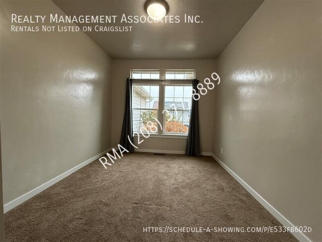 Building Photo - 701 E Gannett Dr