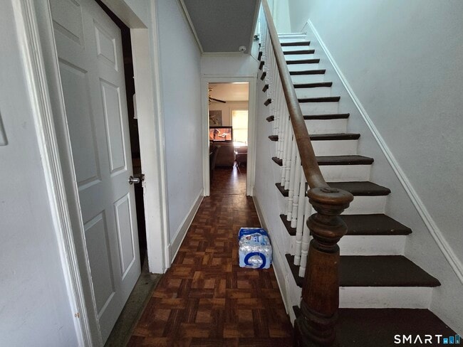 Building Photo - 102 Hanover St