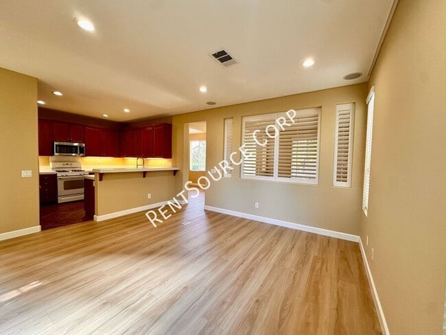 Building Photo - 24162 Willowbrooke Ct