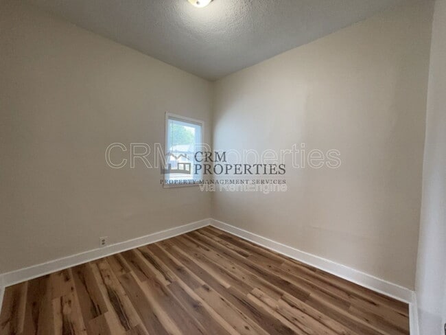 Building Photo - 1530 S Union St