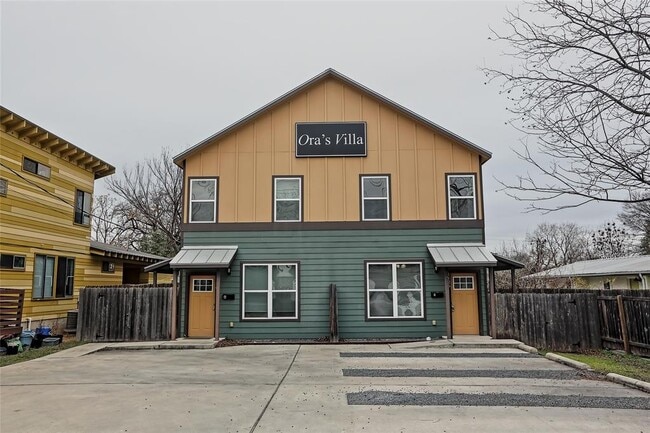 Primary Photo - 1126 Chicon St