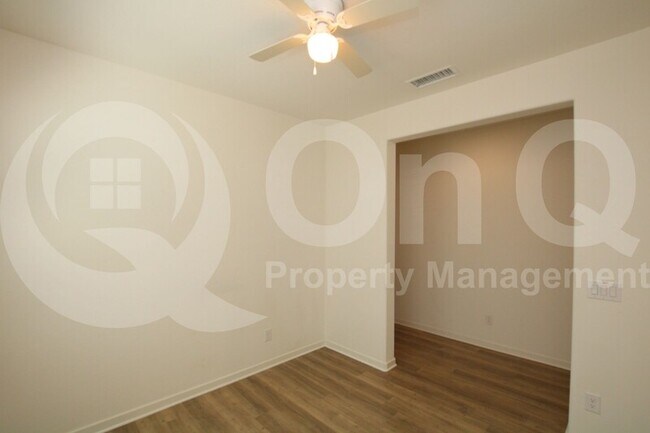 Building Photo - 35136 N Magnette Way