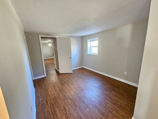 Building Photo - 777 Old Embreeville Rd