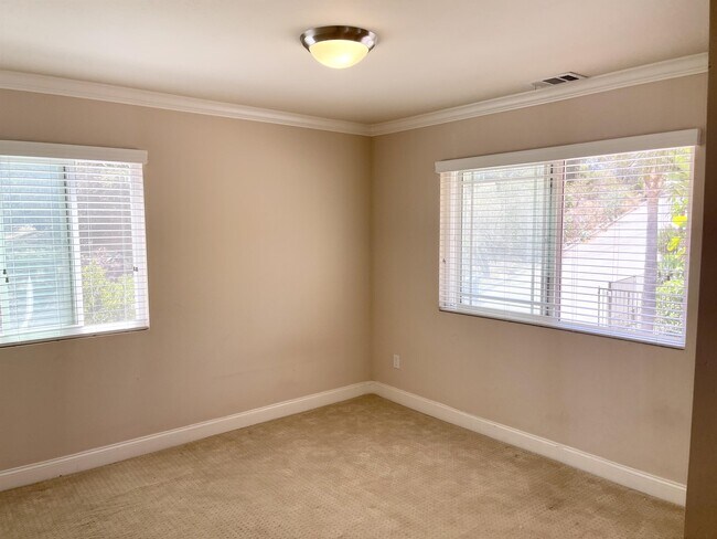 Building Photo - 205 Camille Way