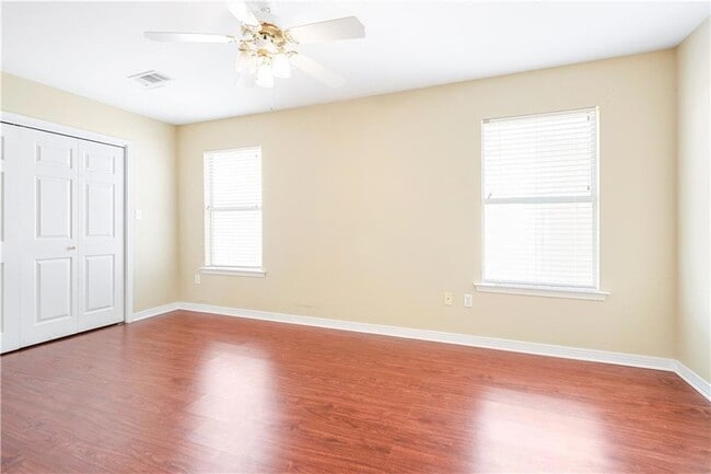 Building Photo - 1784 Marina Dr