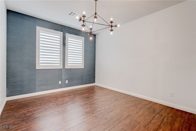 Building Photo - 2489 Cingoli St