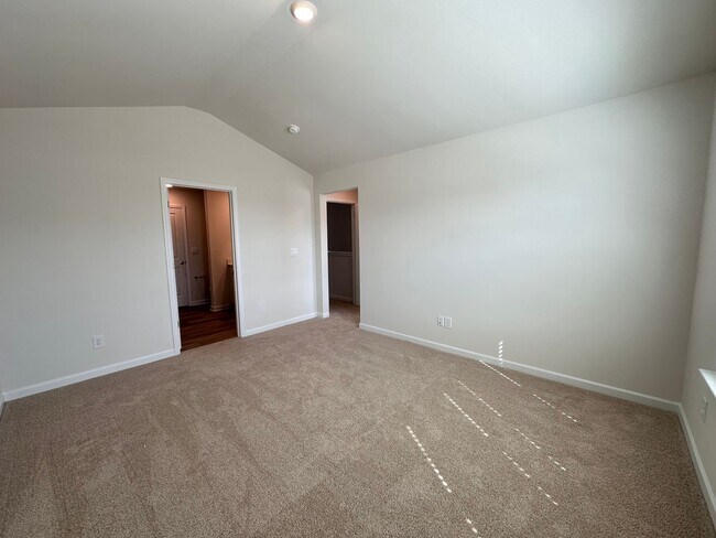 Building Photo - 719 Wagon Cross Ct