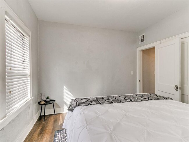 Building Photo - 1628 NW 17th St