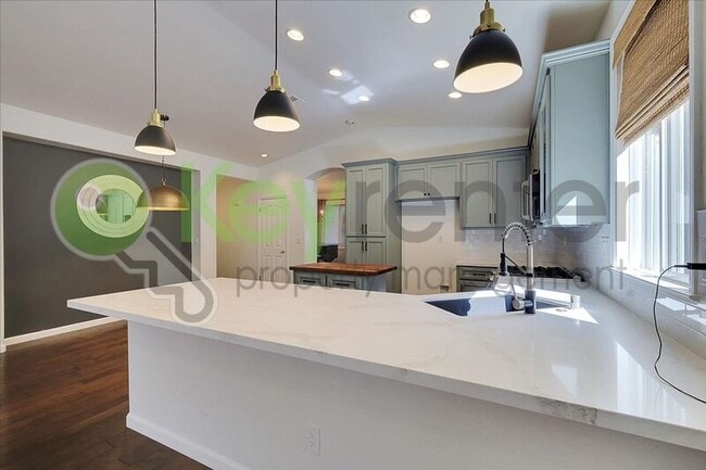 Building Photo - 4510 Pheasant Ln