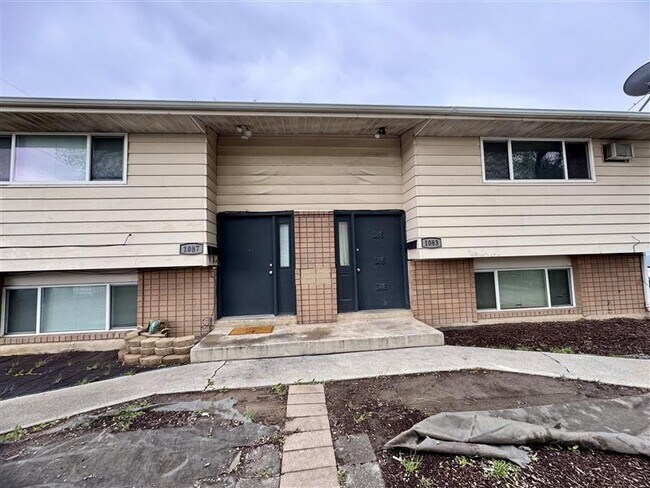 Building Photo - 1083 N 150 W