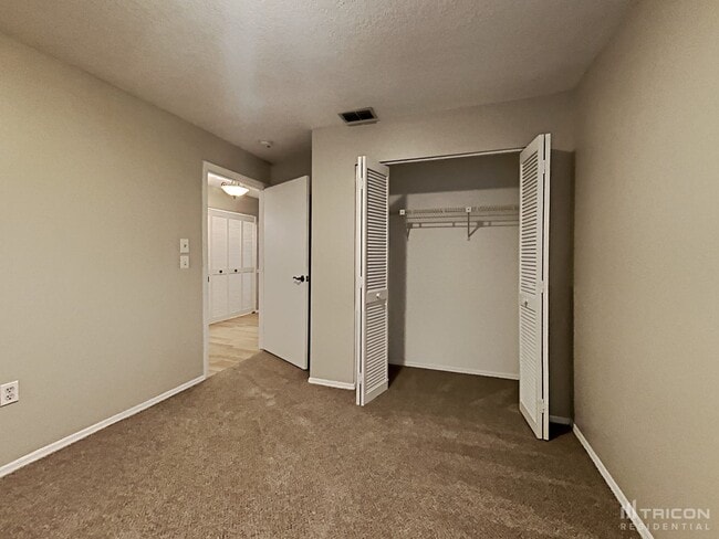 Building Photo - 8017 Lansing Dr