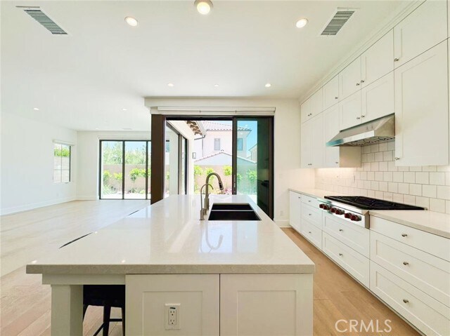 Building Photo - 224 Fiore