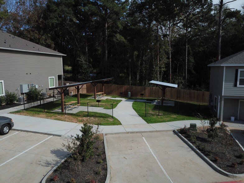 Building Photo - 615 Hayman St