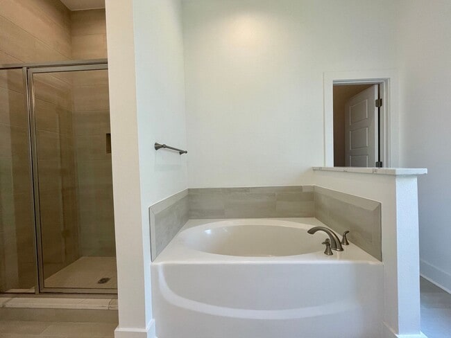 Building Photo - Brand new in Dawson Bluff and move in ready!