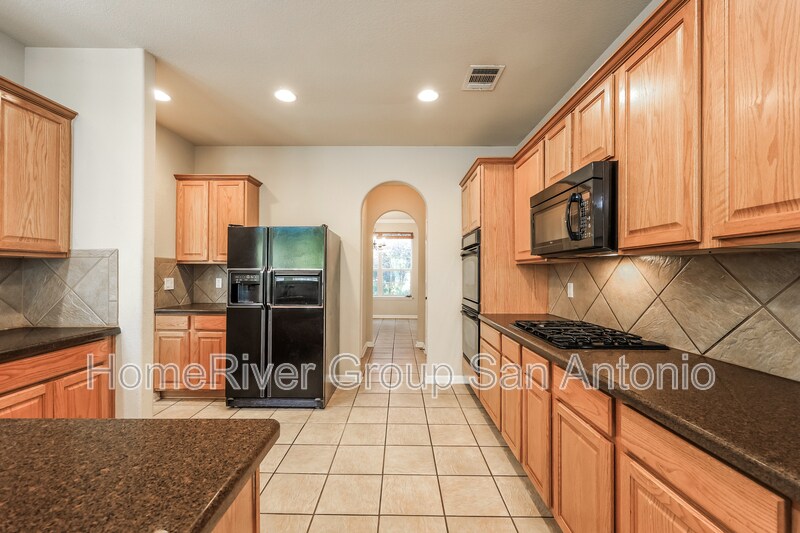 Building Photo - 1226 Golf Canyon