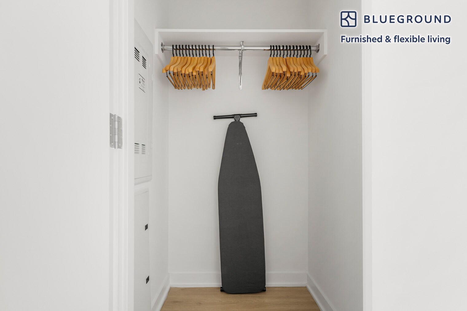 Building Photo - 160 Front St