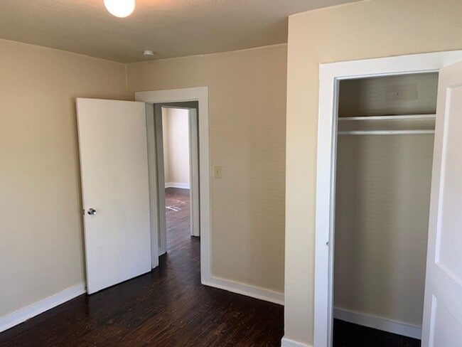 Building Photo - *COMING SOON* Charming Cottage Retreat with Fenced Yard!