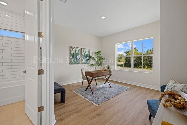 Building Photo - 1486 Ardisia St