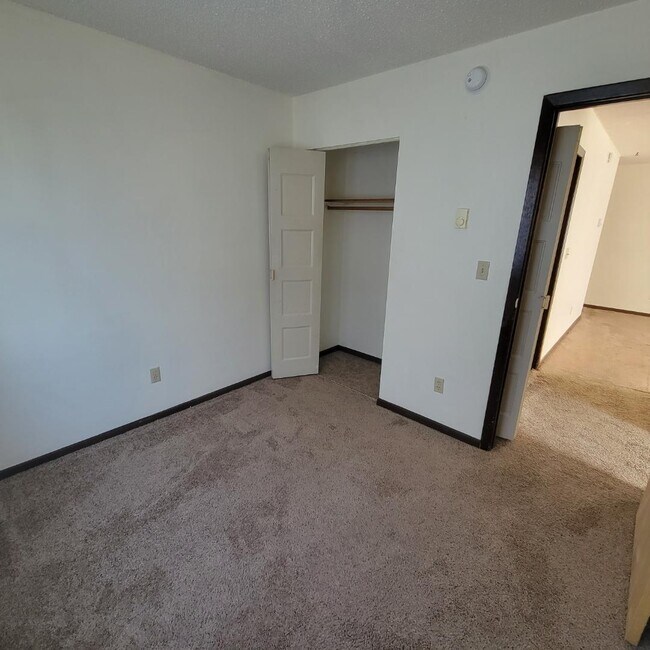 Building Photo - 506 Jefferson St