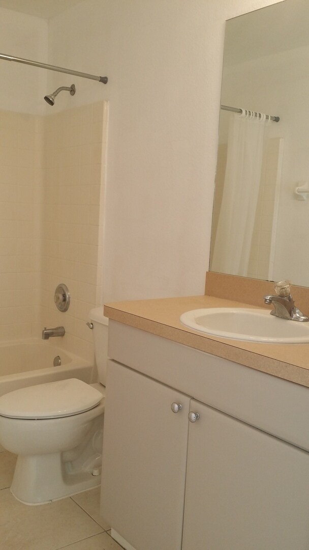 Building Photo - North Biscayne 3/2/2 / NEW PRICE / $ 1800