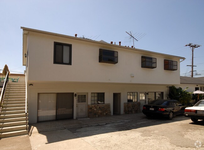 Building Photo - 2622 28th St