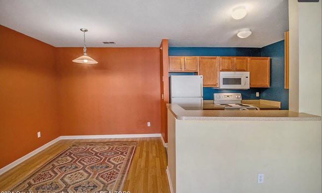 Building Photo - 12947 Townsend Dr