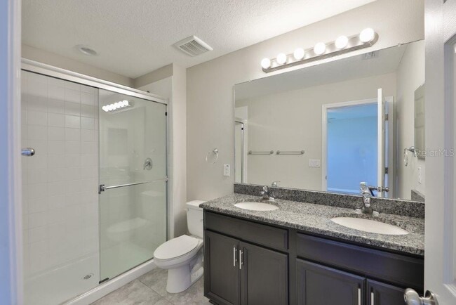Building Photo - 7045 Grand Elm Dr