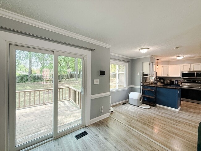 Building Photo - 3446 Sandystone Cir