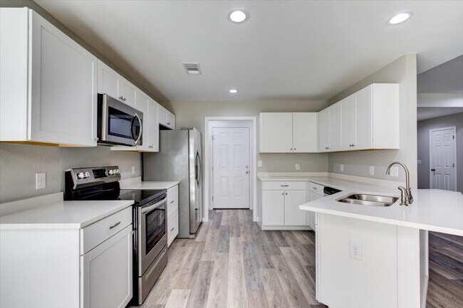 Building Photo - 203 Elysian Hills Dr