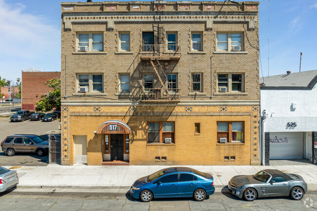 Alt Image - Julienne Apartments