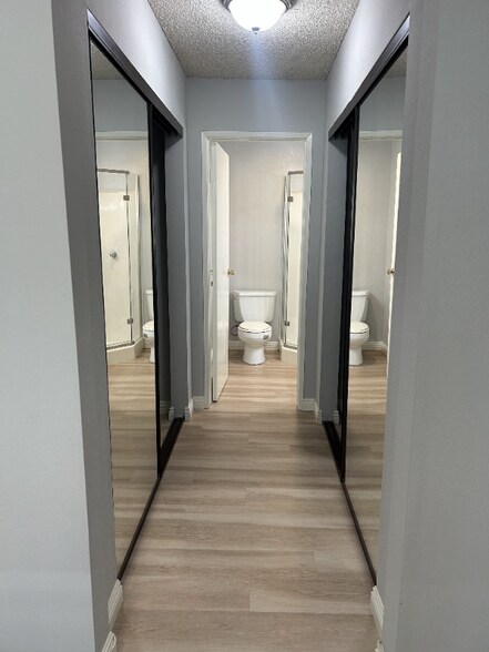 Building Photo - 309 E Elk Ave