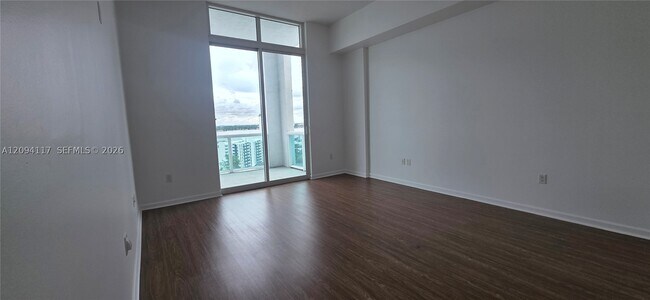 Building Photo - 7900 Harbor Island Dr
