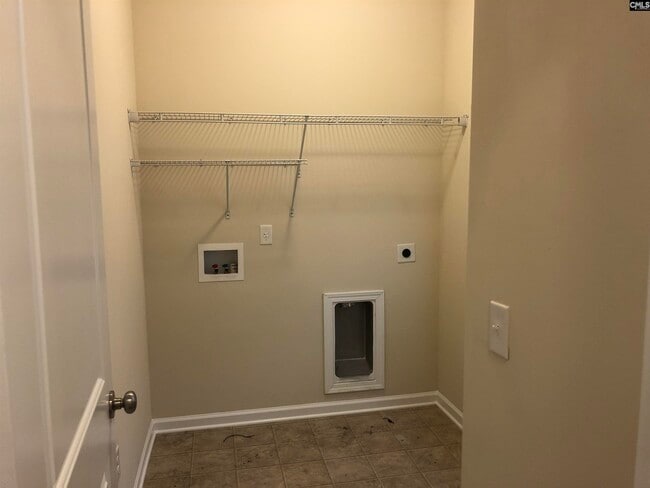 Building Photo - 636 Spanish Oak Dr