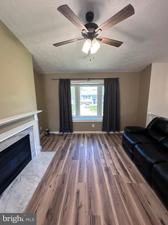 Building Photo - 45675 Schooner Ct