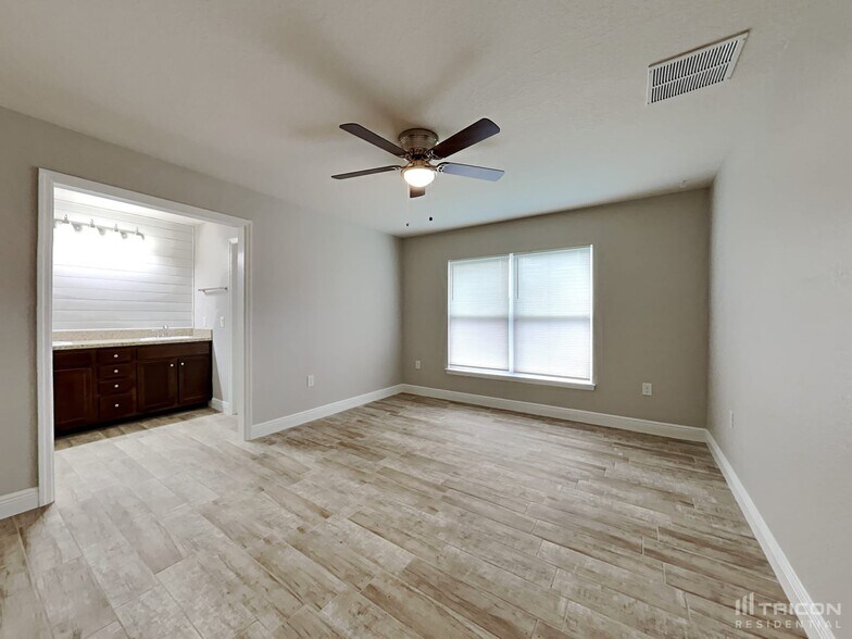 Building Photo - 22404 Cheryl Ave