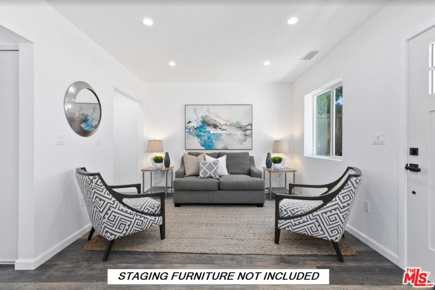 Building Photo - 4919 W 136th St