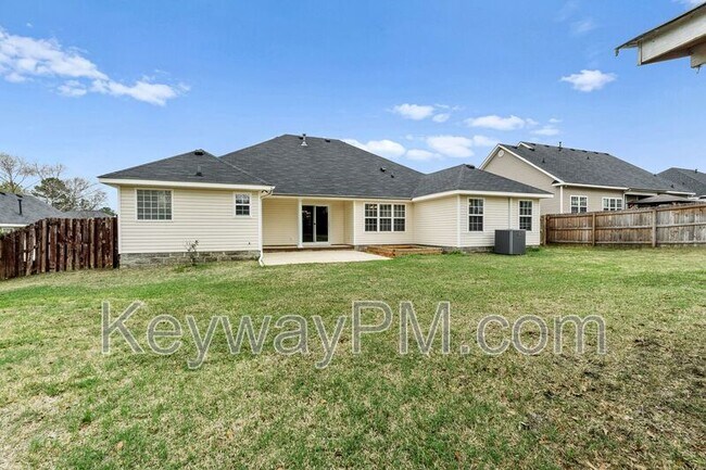 Building Photo - 435 St Julian Pl