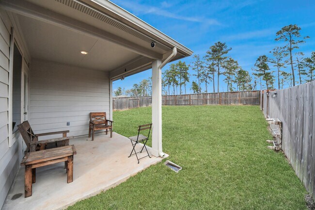 Building Photo - 40522 Winter Grass Bnd