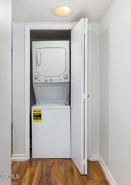 Building Photo - 540 Kelton Ave