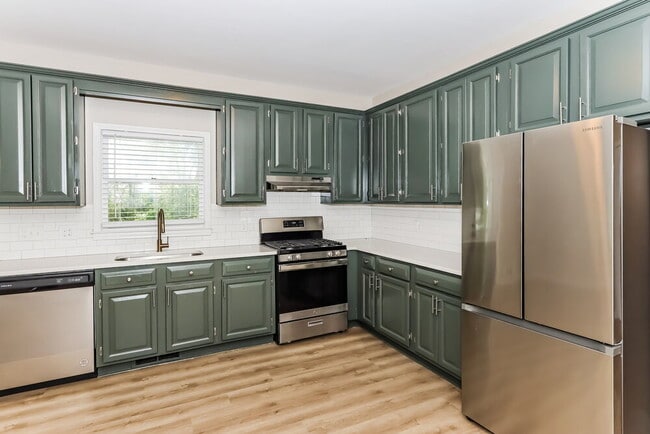 Building Photo - 1612 Carriage Hills Dr