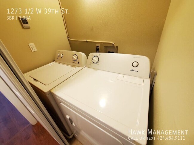 Building Photo - 1273 1/2 W 39th St.-