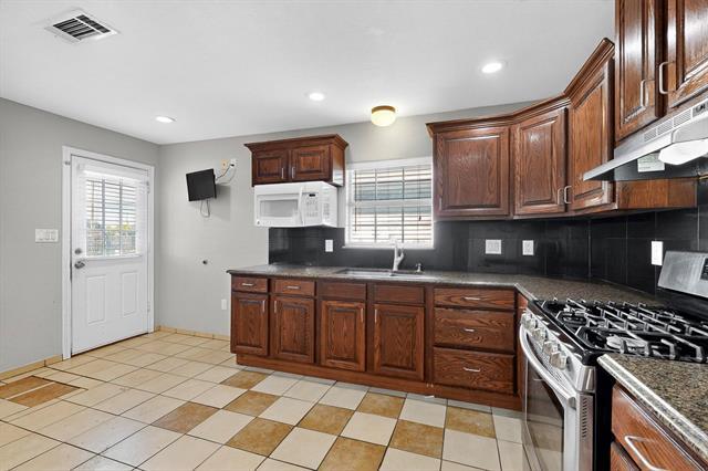 Building Photo - 4429 Oleander Trail