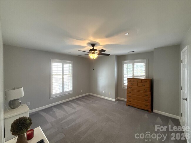 Building Photo - 9817 Emerald Point Dr