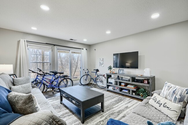 Building Photo - 4820 Dorsey Hall Dr