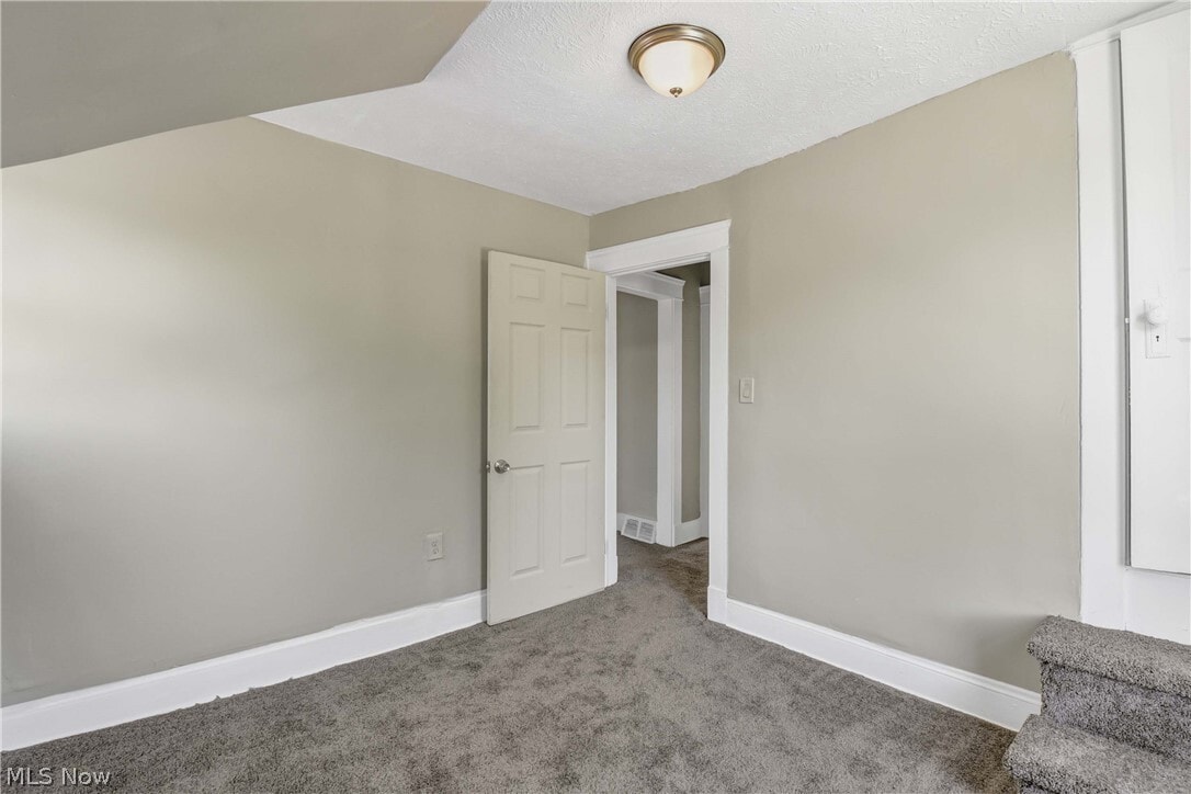Building Photo - 15413 Raymond St