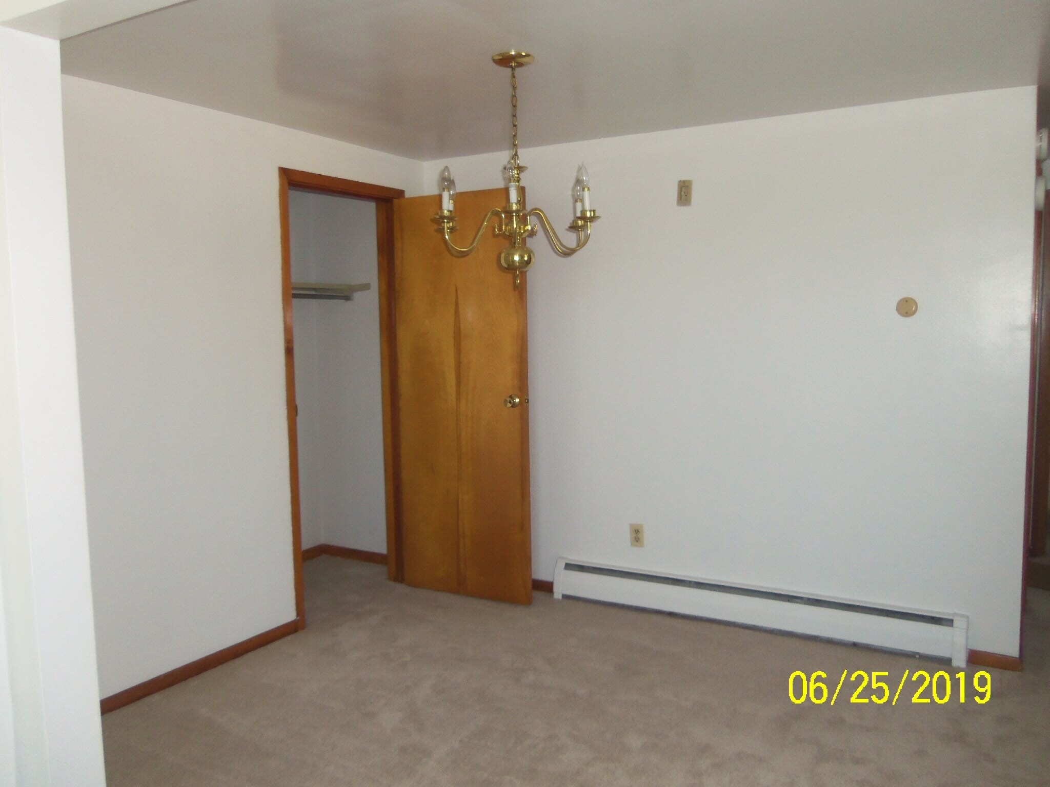 Building Photo - 461 Alberta Dr