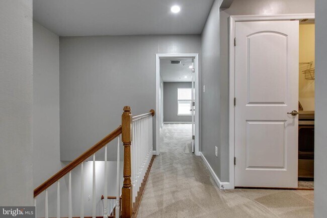 Building Photo - 2706 Amber Crest Rd