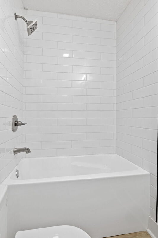 Building Photo - 213 Duffey St